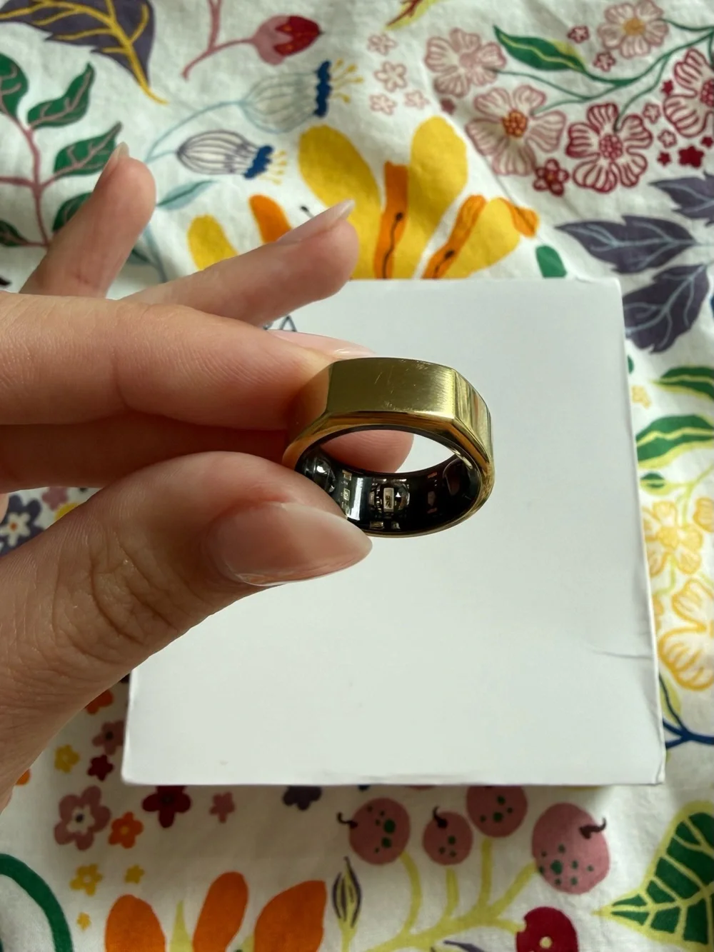 Oura Ring Gen3 Heritage Gold, Size US6, Includes Charger
